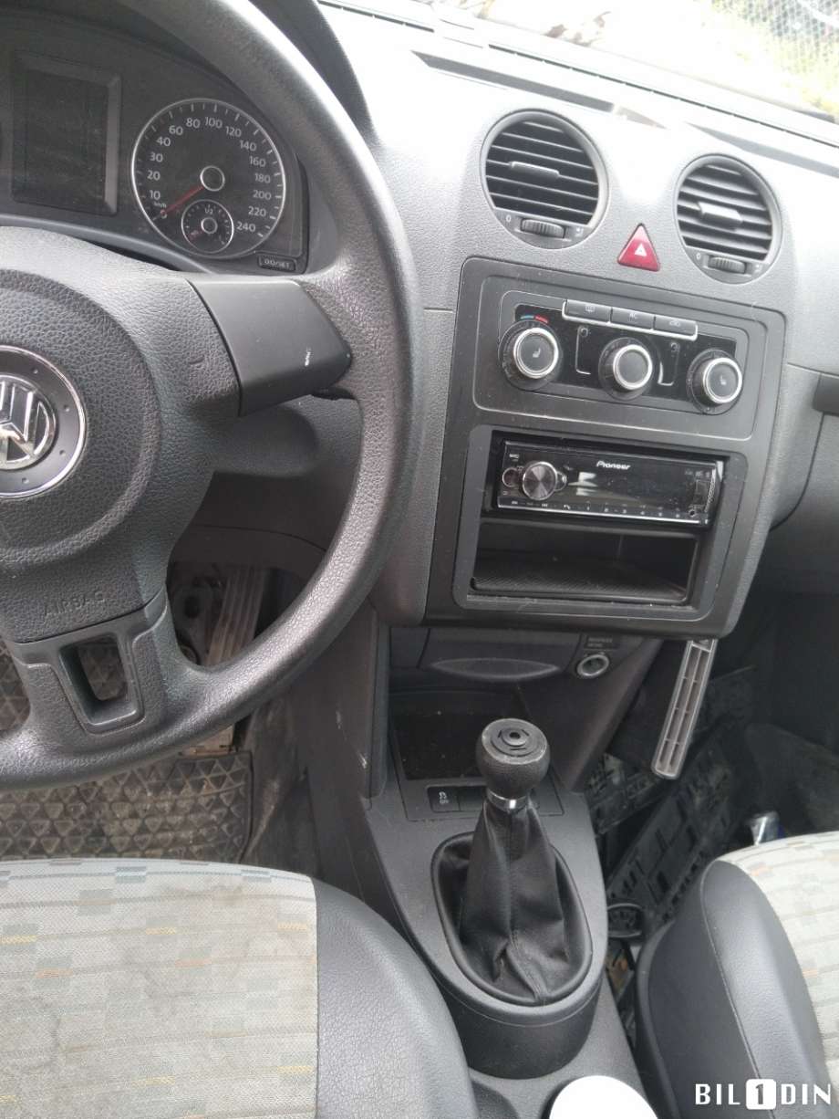 VW Caddy 2010-2015 (Type III, Fase 2) , Motorkode: CFHF, Girkassekode: 
