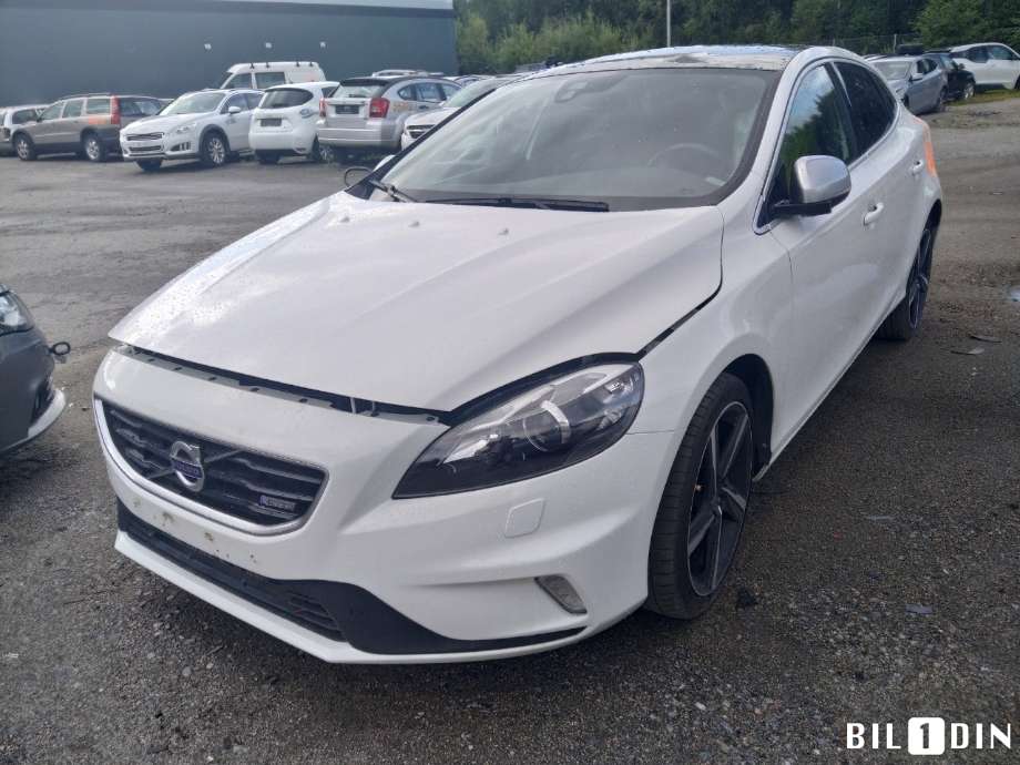 Volvo V40 2012-2019 , Motorkode: D4162T, Girkassekode: