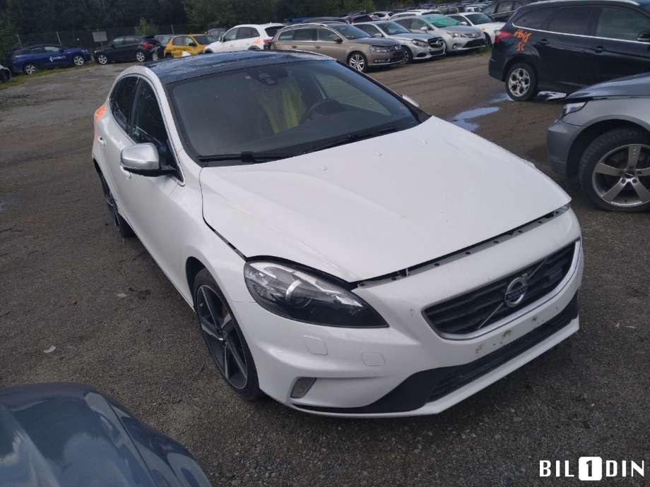 Volvo V40 2012-2019 , Motorkode: D4162T, Girkassekode: