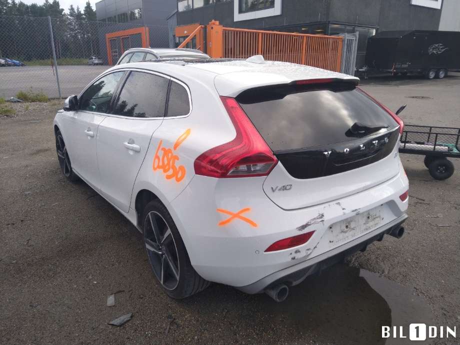 Volvo V40 2012-2019 , Motorkode: D4162T, Girkassekode: