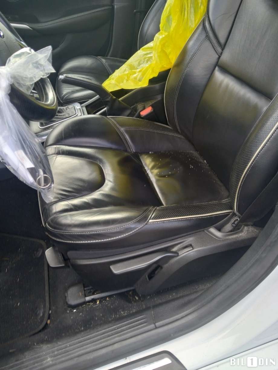 Volvo V40 2012-2019 , Motorkode: D4162T, Girkassekode: