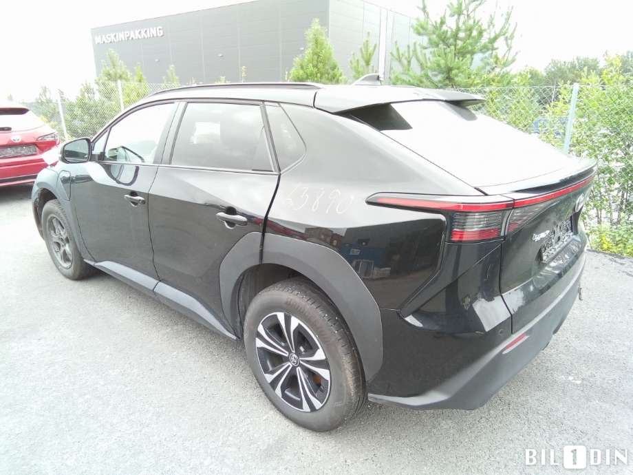 Toyota bZ4X 2022-->> , Motorkode: , Girkassekode: 