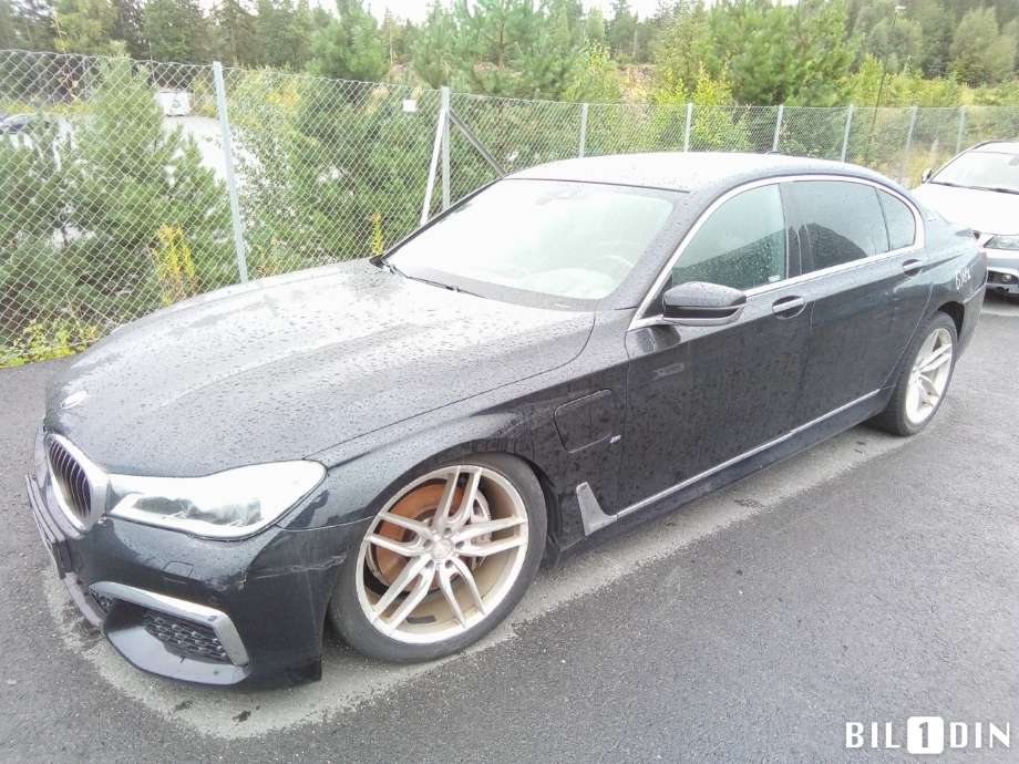 BMW 7-Serie 2015-->> (G11/G12) (G11/G12), Motorkode: B48-B20B, Girkassekode: 