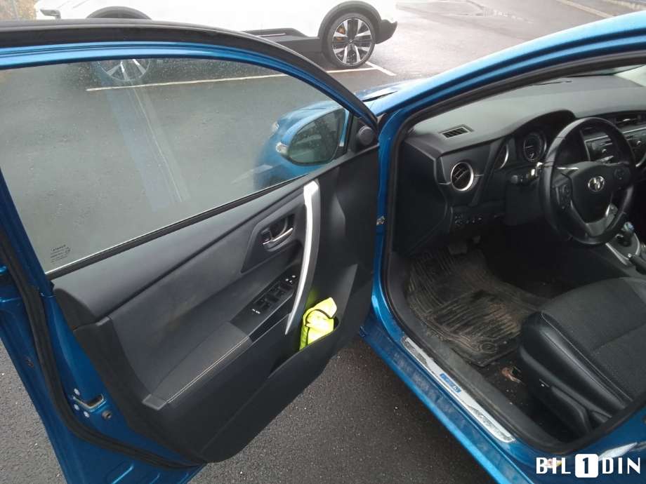 Toyota Auris 2013-2015 (Type II, Fase 1) , Motorkode: 2ZR-FXE, Girkassekode: 