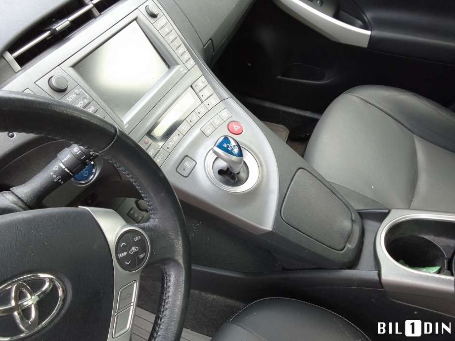 Toyota Prius +7 2012-2020 (Type III) (stasjonsvogn) (stasjonsvogn), Motorkode: 2ZR-FXE, Girkassekode: 