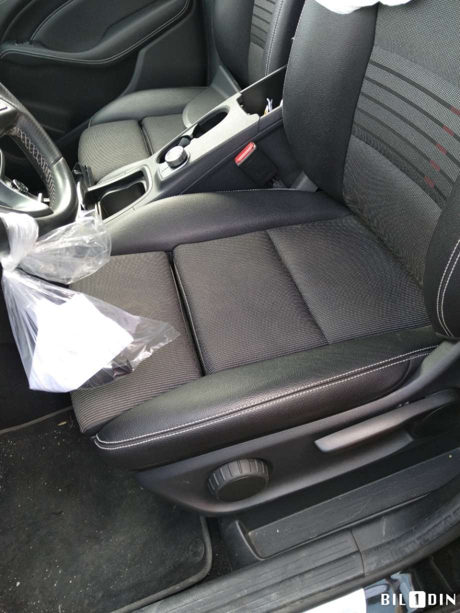 Mercedes B-Klasse 2011-2018 (W246) (W246), Motorkode: EM780.990, Girkassekode: 