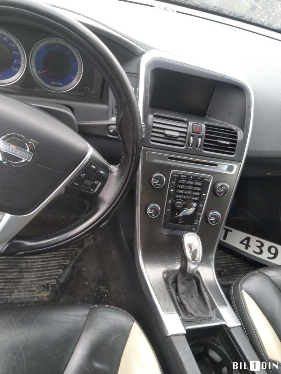 Volvo XC60 2008-2013 (Type I, Fase 1) , Motorkode: D5244T17, Girkassekode: 