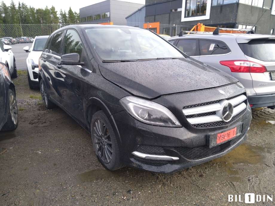 Mercedes B-Klasse 2011-2018 (W246) (W246), Motorkode: EM780.990, Girkassekode: 