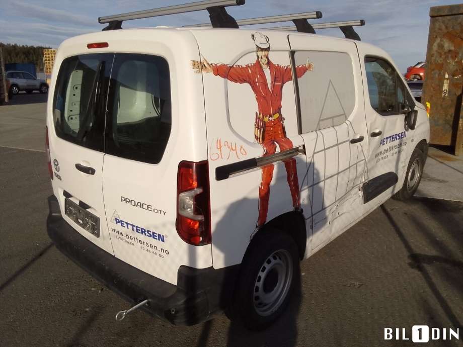 Toyota Proace 2016-->> (Type II) , Motorkode: DV5RE, Girkassekode: 