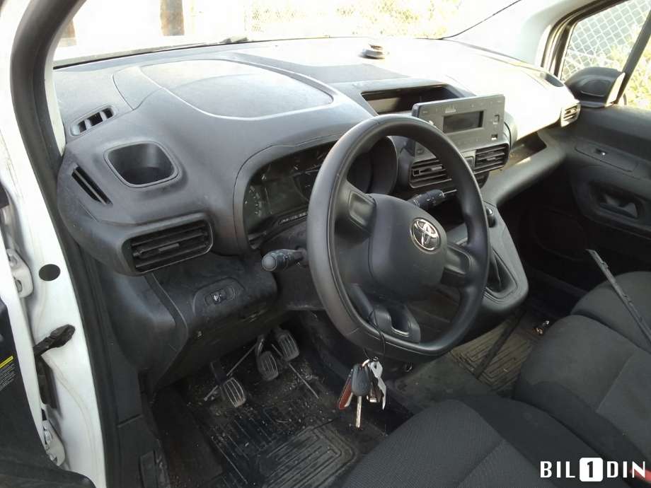 Toyota Proace 2016-->> (Type II) , Motorkode: DV5RE, Girkassekode: 