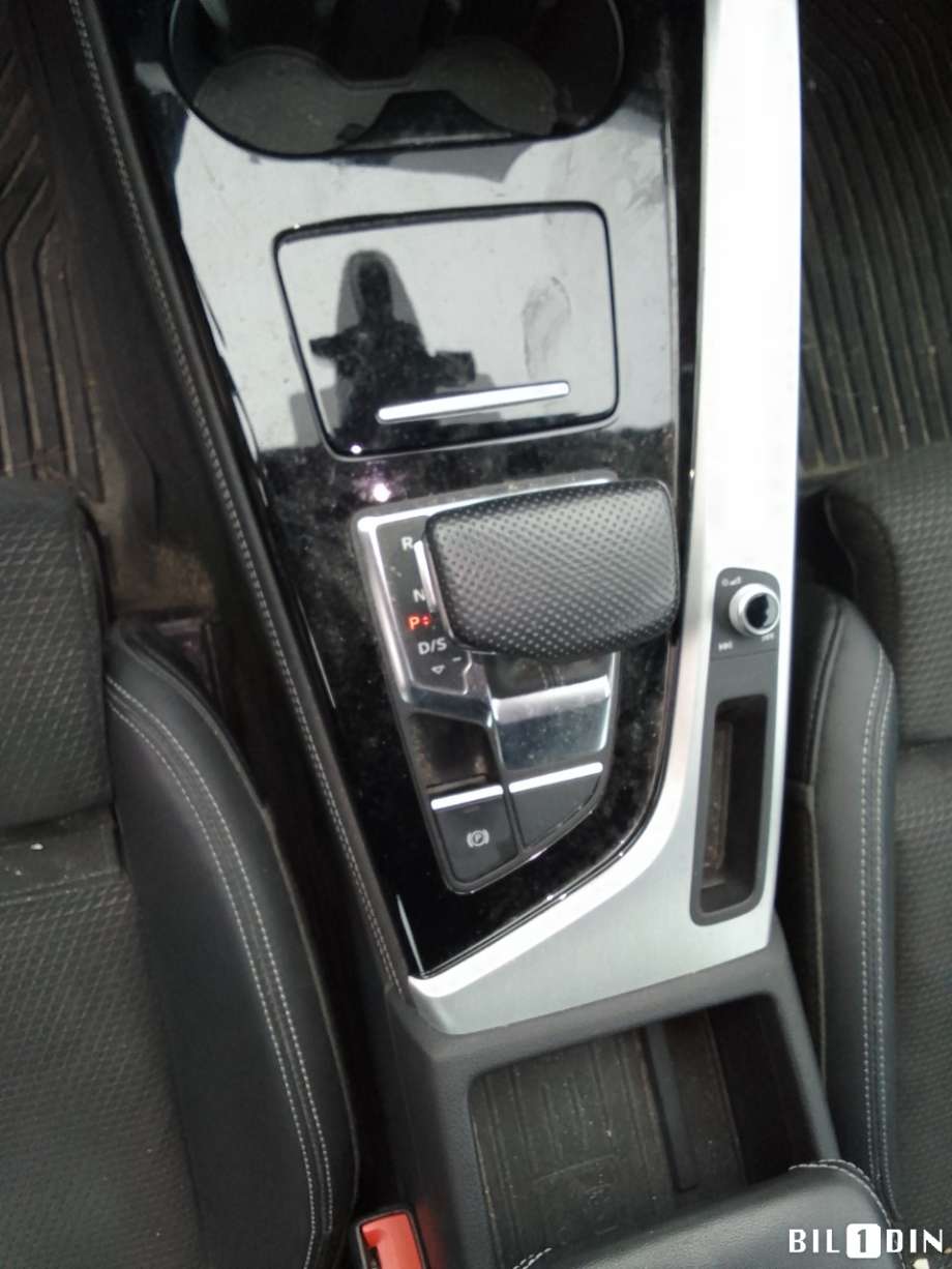 Audi A4 2015-2019 (Type V, Fase 1) (B9) (B9), Motorkode: DETA, Girkassekode: 