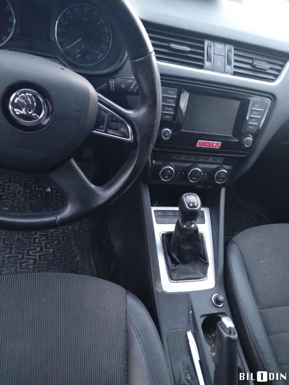 Škoda Octavia 2013-2016 (Type III, Fase 1) , Motorkode: CLHA, Girkassekode: