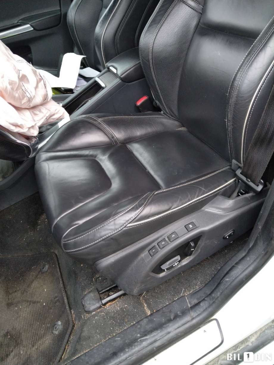 Volvo XC60 2014-2017 (Type I, Fase 2) , Motorkode: D5244T17, Girkassekode: 