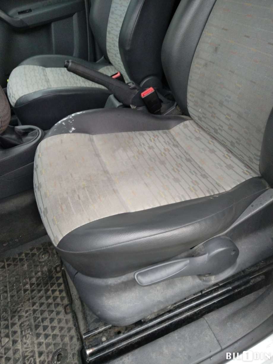 VW Caddy 2010-2015 (Type III, Fase 2) , Motorkode: CAYD, Girkassekode: