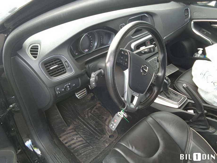 Volvo V40 2012-2019 , Motorkode: B4154T2, Girkassekode: 