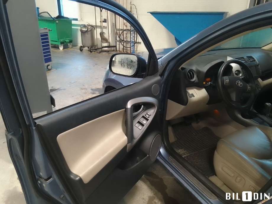 Toyota RAV4 2006-2009 (Type III, Fase 1) , Motorkode: 1AZ-FE, Girkassekode: 