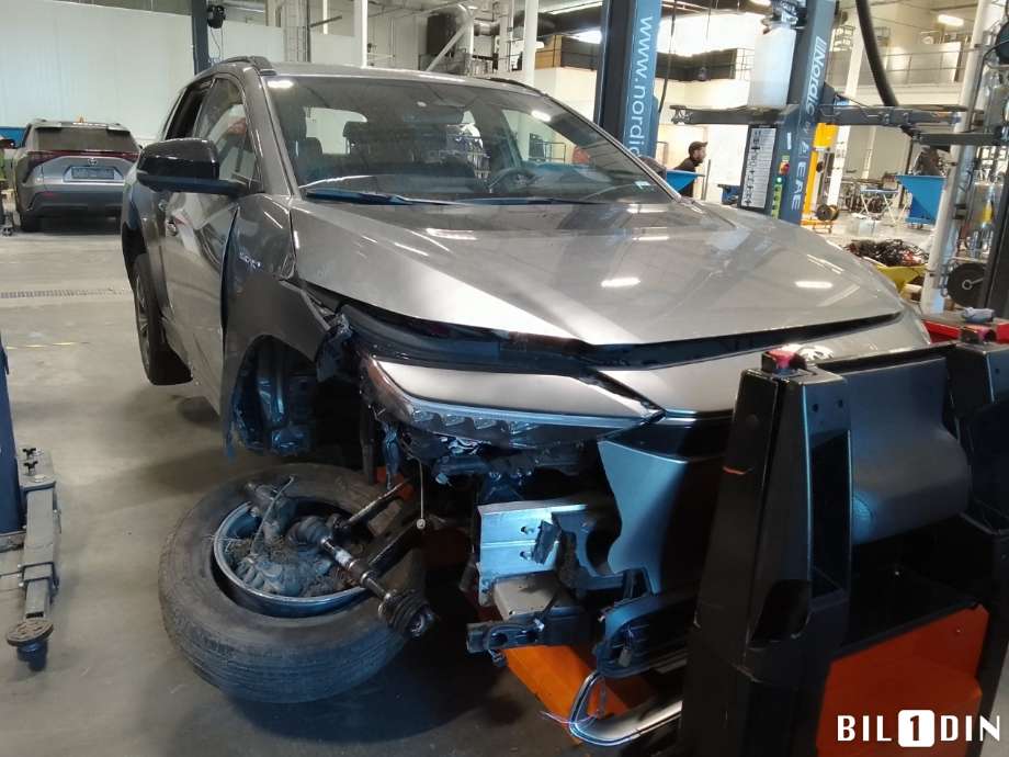 Toyota bZ4X 2022-->> , Motorkode: , Girkassekode: 