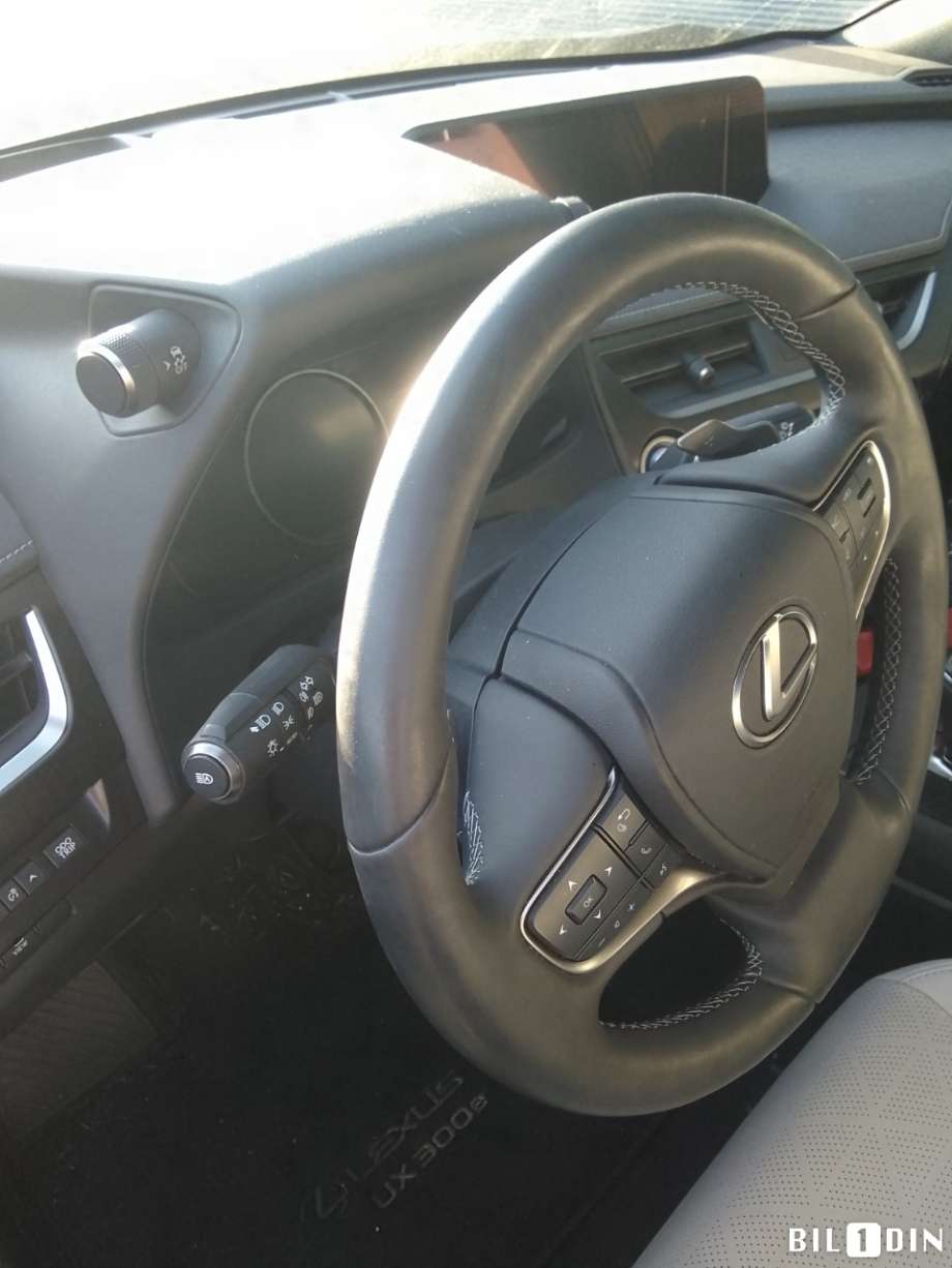 Lexus UX 2018-->> , Motorkode: 4KM, Girkassekode: 