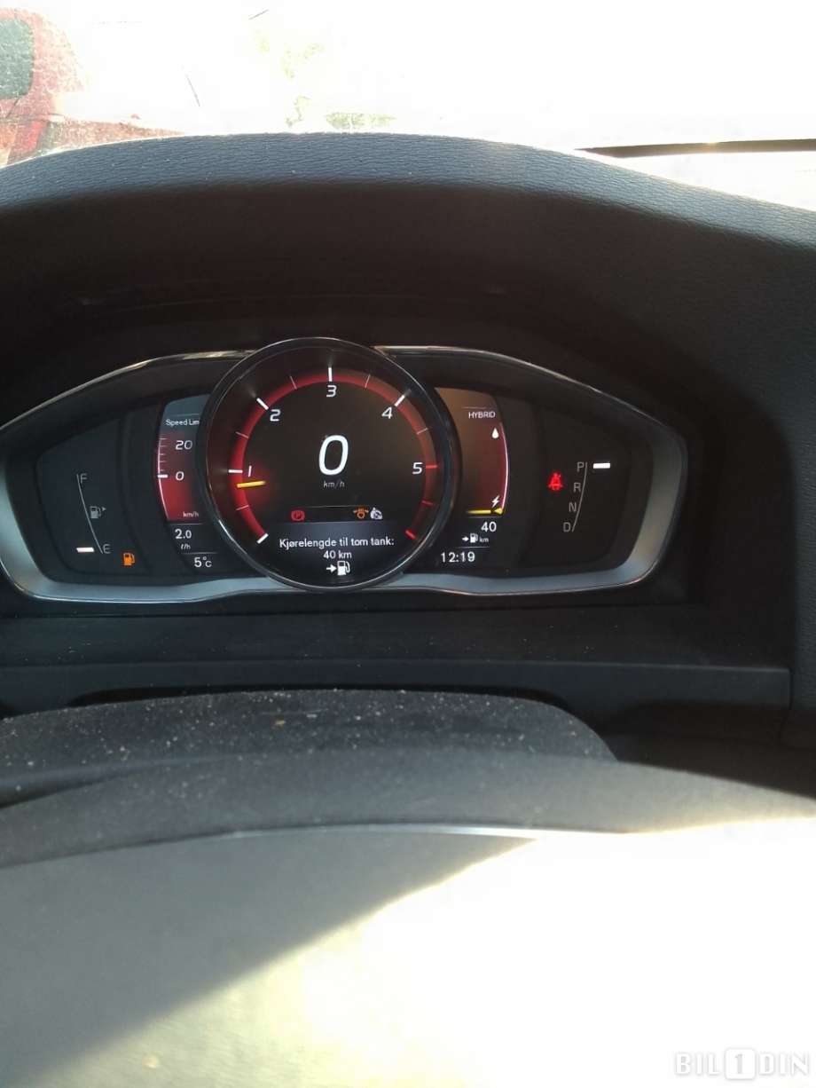 Volvo V60/V60 CC 2013-2018 (Type I, Fase 2) , Motorkode: D87PHEV, Girkassekode: 