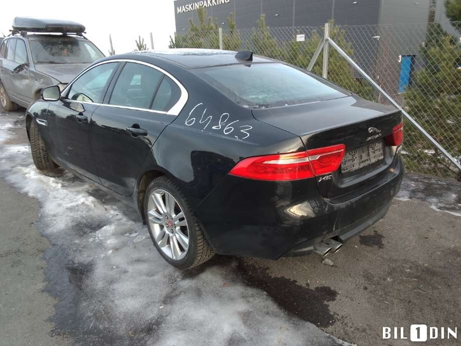 Jaguar XE 2015-->> , Motorkode: 204DTA, Girkassekode: 