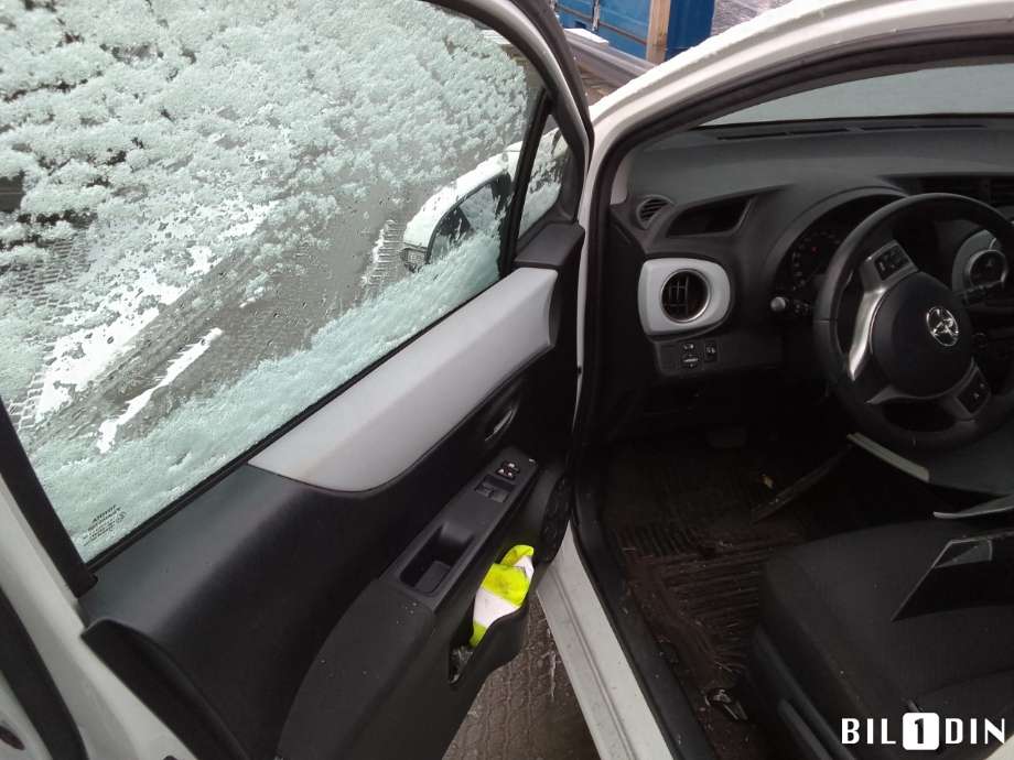 Toyota Yaris 2012-2014 (Type III, Fase 1) , Motorkode: 1NZ-FXE, Girkassekode: