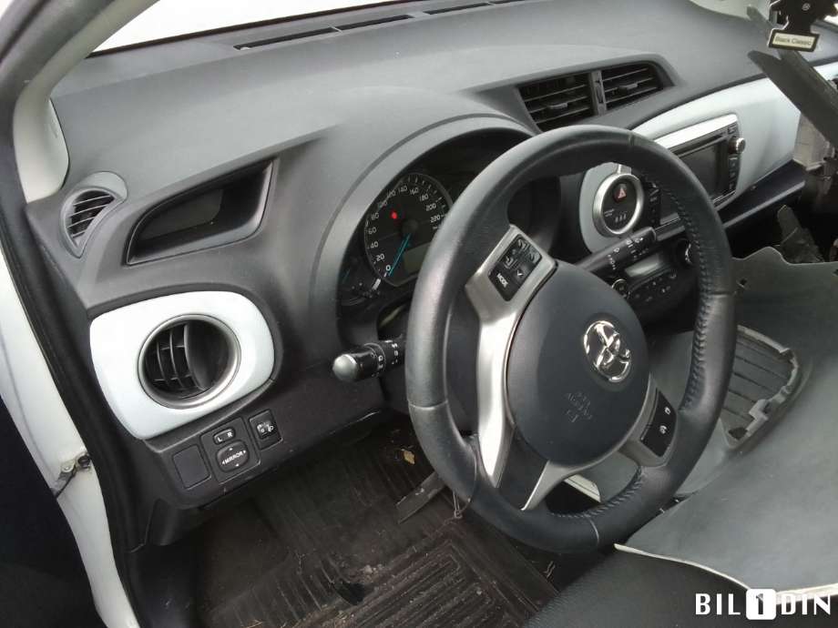 Toyota Yaris 2012-2014 (Type III, Fase 1) , Motorkode: 1NZ-FXE, Girkassekode: