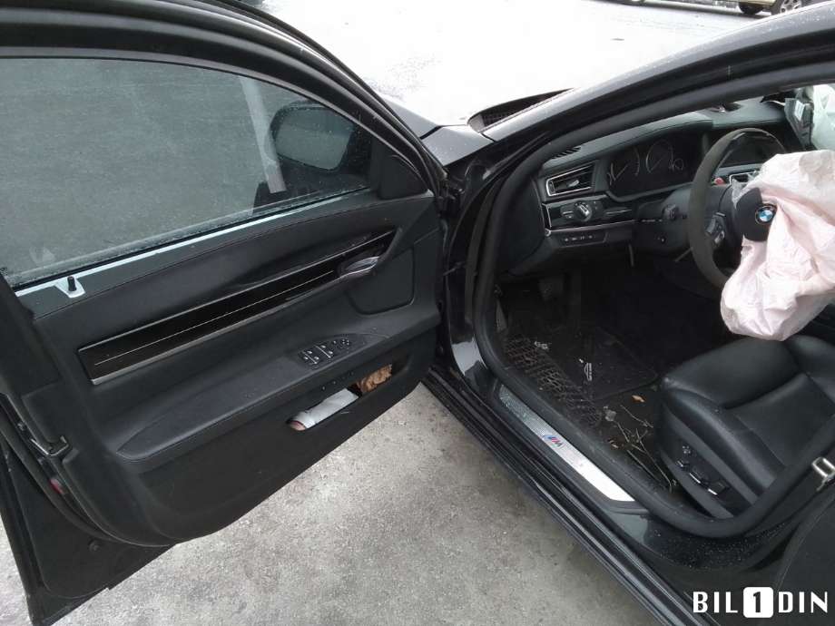 BMW 7-Serie 2009-2015 (F01/F02/F03/F04) (F01/F02/F03/F04), Motorkode: N57-D30A, Girkassekode: 