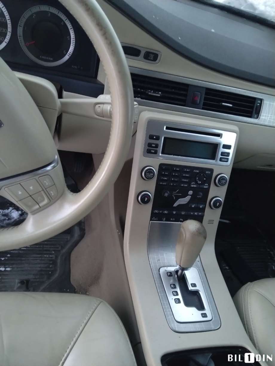 Volvo XC70 2008-2013 (Type II, Fase 1) , Motorkode: D5244T16, Girkassekode: 