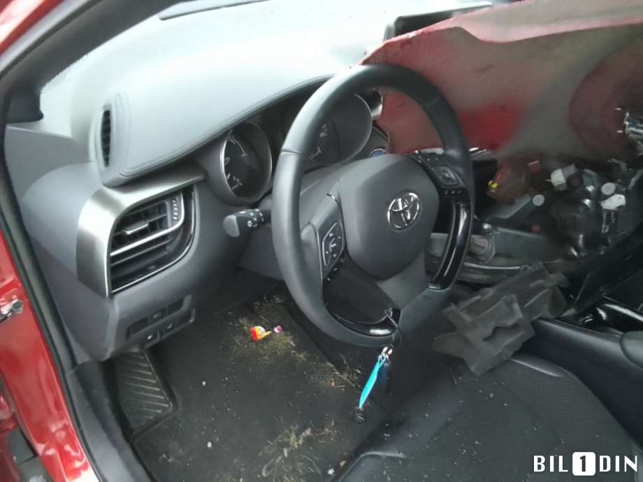 Toyota C-HR 2016-->> , Motorkode: 2ZR-FXE, Girkassekode: 