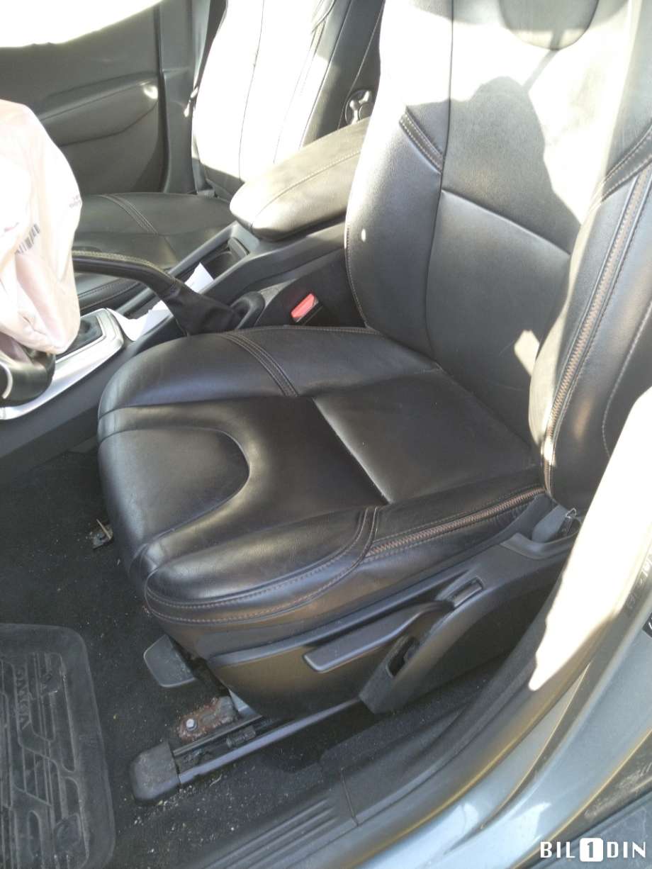 Volvo V40 2012-2019 , Motorkode: B4204T37, Girkassekode: 