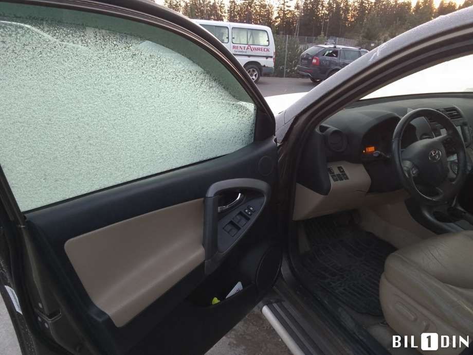 Toyota RAV4 2009-2013 (Type III, Fase 2) , Motorkode: 3ZR-FAE, Girkassekode: 