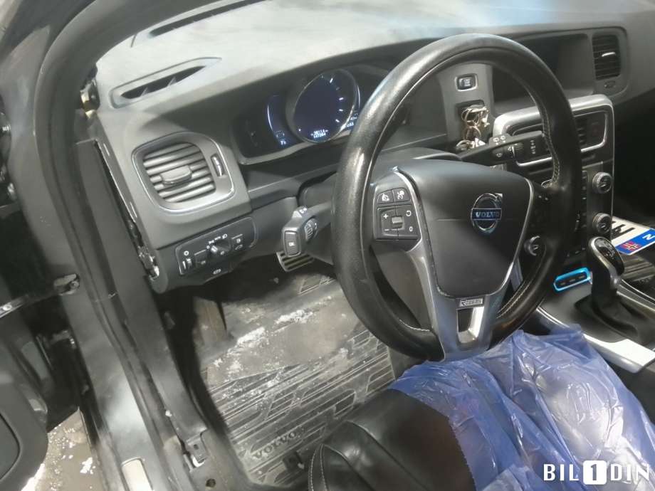Volvo V60/V60 CC 2013-2018 (Type I, Fase 2) , Motorkode: D97PHEV, Girkassekode: 
