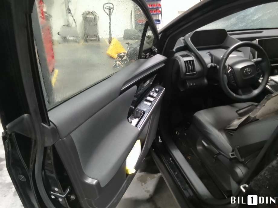 Toyota bZ4X 2022-->> , Motorkode: , Girkassekode: 