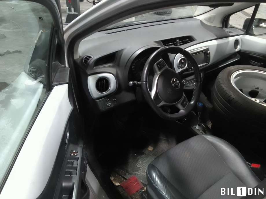 Toyota Yaris 2012-2014 (Type III, Fase 1) , Motorkode: 1NZ-FXE, Girkassekode: 