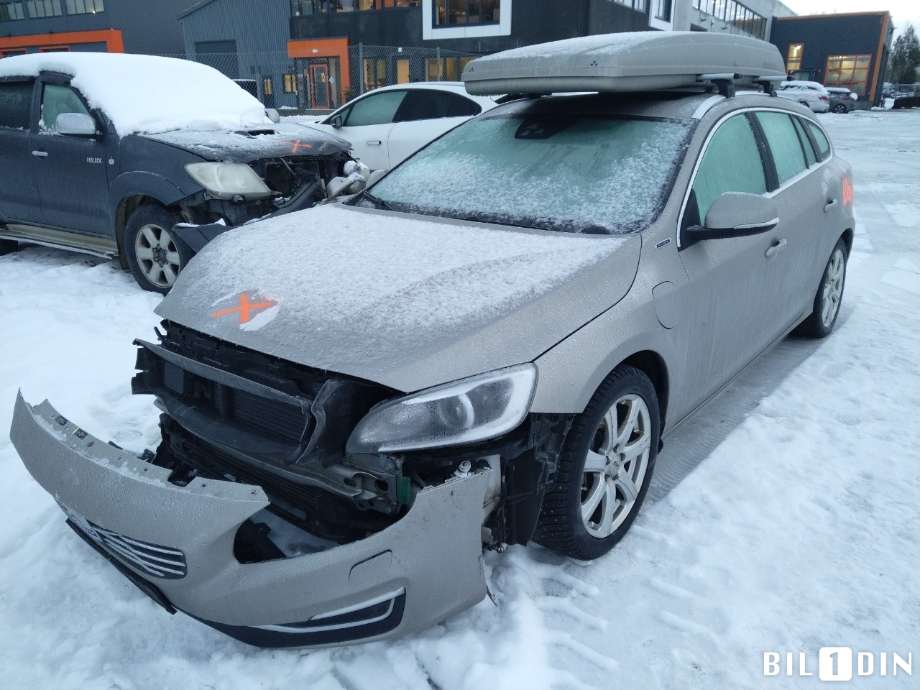 Volvo V60/V60 CC 2013-2018 (Type I, Fase 2) , Motorkode: D87PHEV, Girkassekode:
