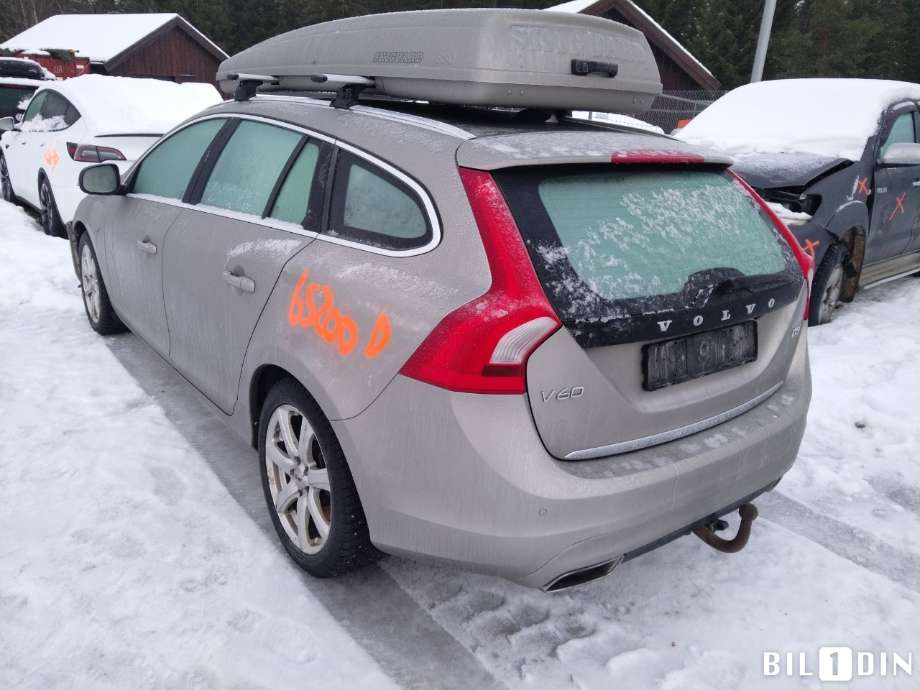 Volvo V60/V60 CC 2013-2018 (Type I, Fase 2) , Motorkode: D87PHEV, Girkassekode: