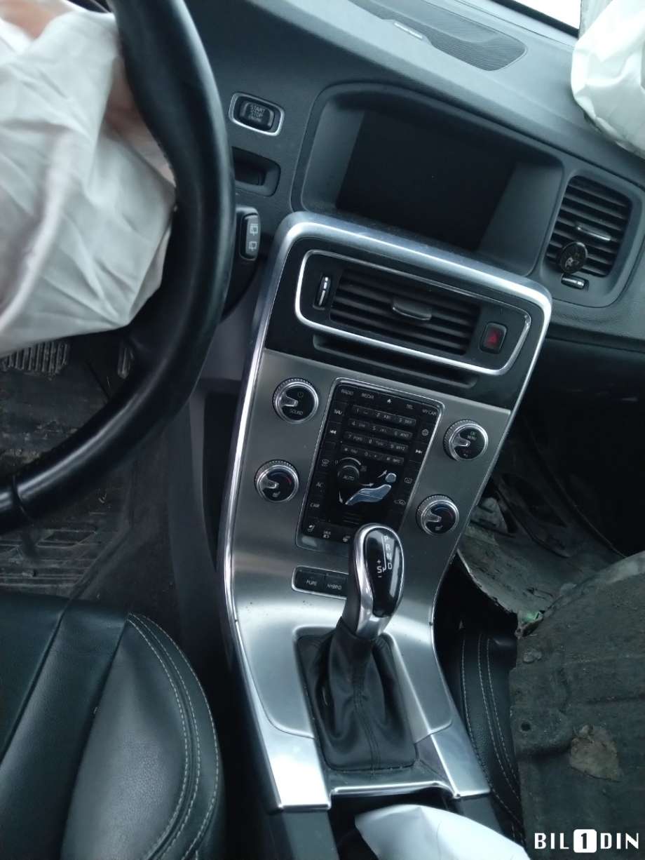 Volvo V60/V60 CC 2013-2018 (Type I, Fase 2) , Motorkode: D87PHEV, Girkassekode: