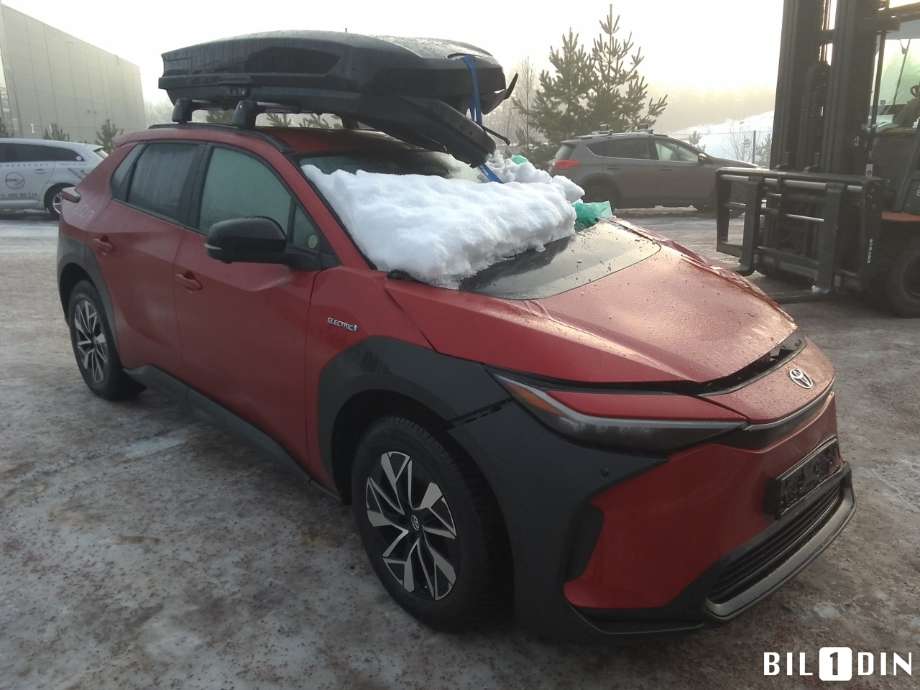 Toyota bZ4X 2022-->> , Motorkode: , Girkassekode: 