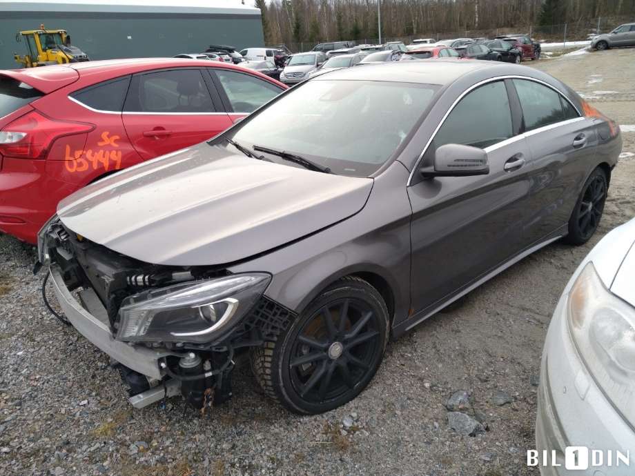 Mercedes CLA 2013-2019 (C117) (C117), Motorkode: M270.910, Girkassekode: 