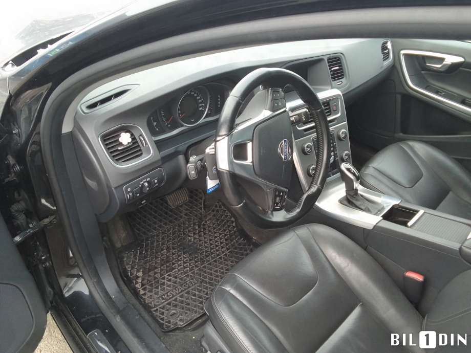 Volvo V60/V60 CC 2013-2018 (Type I, Fase 2) , Motorkode: D4162T, Girkassekode: 