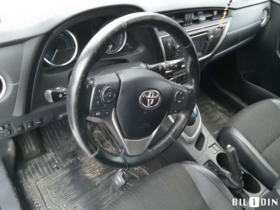Toyota Auris 2013-2015 (Type II, Fase 1) , Motorkode: 2ZR-FXE, Girkassekode: 