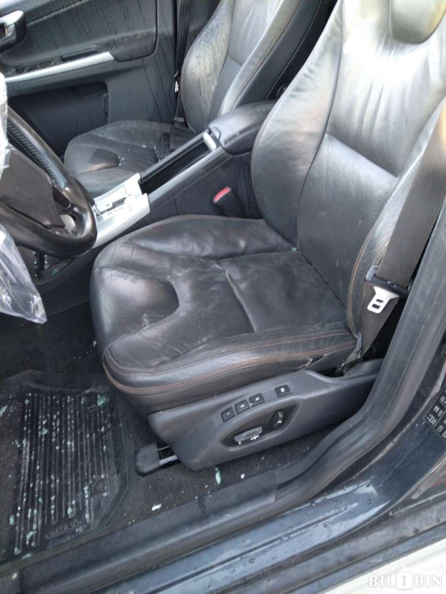 Volvo XC60 2008-2013 (Type I, Fase 1) , Motorkode: D5244T5, Girkassekode: 