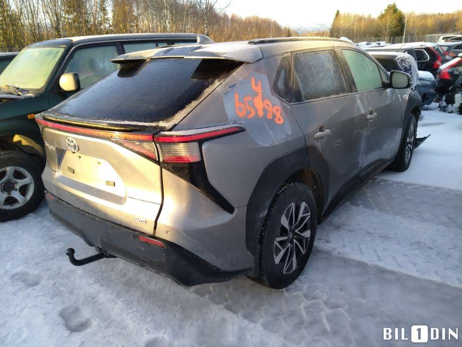 Toyota bZ4X 2022-->> , Motorkode: , Girkassekode: 