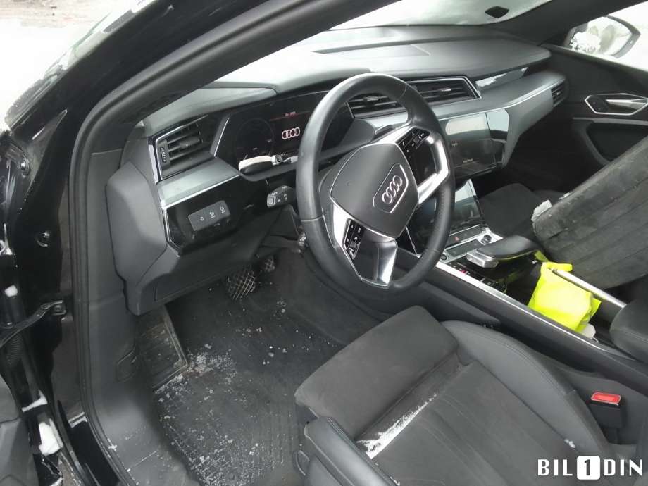 Audi e-tron 2018-->> , Motorkode: BM1J, Girkassekode: