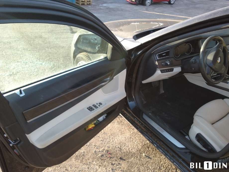 BMW 7-Serie 2009-2015 (F01/F02/F03/F04) (F01/F02/F03/F04), Motorkode: N57-D30A, Girkassekode: 