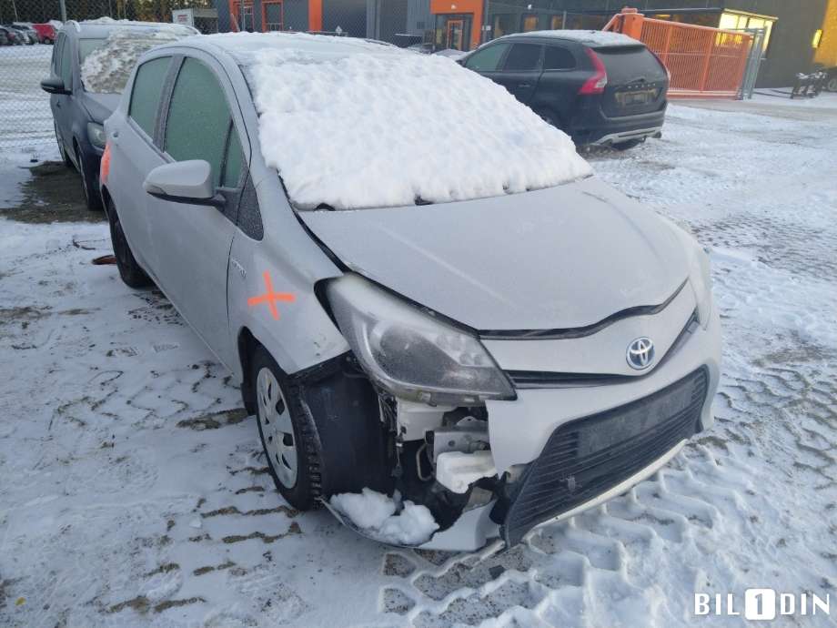 Toyota Yaris 2012-2014 (Type III, Fase 1) , Motorkode: 1NZ-FXE, Girkassekode: 