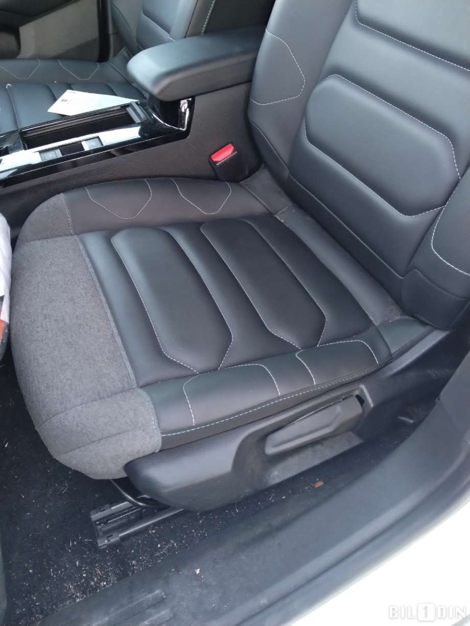 Citroën C4, Spacetourer 2019-->> , Motorkode: ZKX, Girkassekode: 