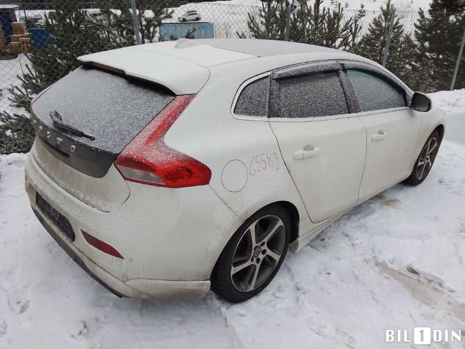 Volvo V40 2012-2019 , Motorkode: D4162T, Girkassekode: 