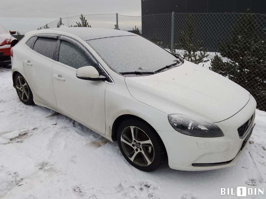 Volvo V40 2012-2019 , Motorkode: D4162T, Girkassekode: 