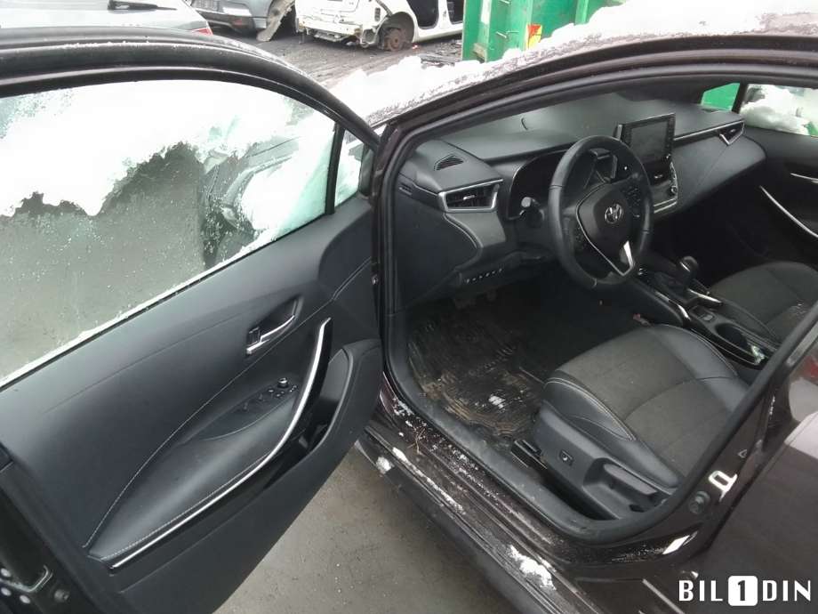 Toyota Corolla 2019-->> , Motorkode: 2ZR-FXE, Girkassekode: 